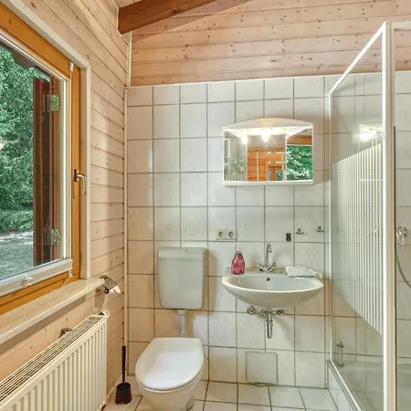 2 Bedroom Gorgeous In 펜션 Merzalben